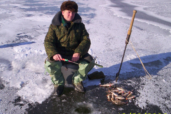 Зимняя подледная рыбалка