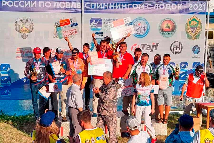 На Чебоксарском водохранилище спиннингисты определили чемпионов России по ловле с лодок