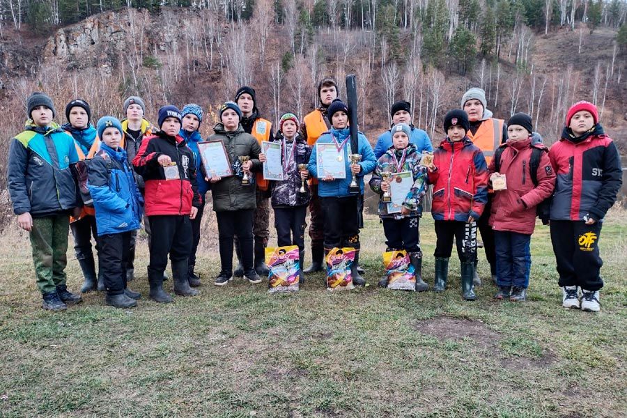 В Челябинской области прошло соревнование детей по ловле поплавочной удочкой