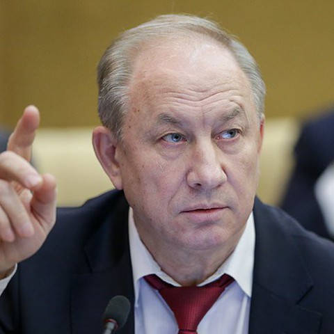 Депутату Рашкину предъявили обвинение и запретили охотиться