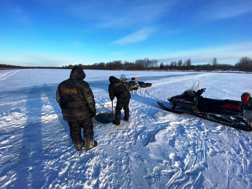 На водоемах Урала инспекторы за неделю изъяли у нарушителей свыше 200 орудий лова
