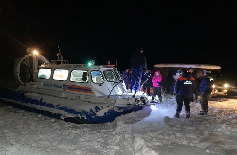 На льду Цимлянского водохранилища погибли два рыбака