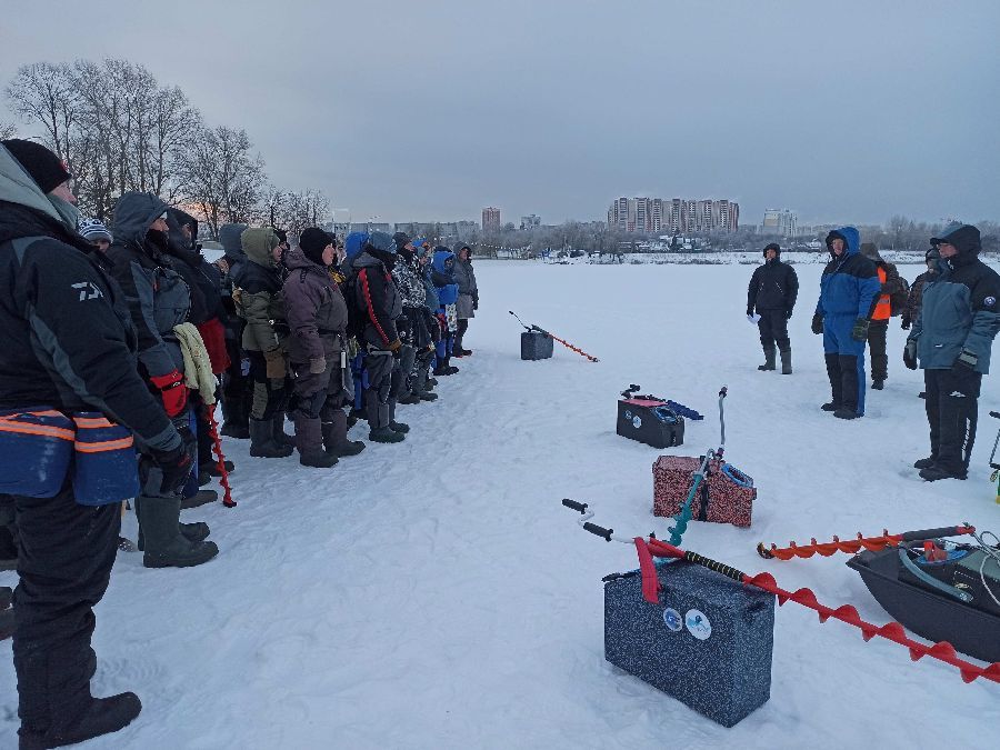 Рыболовы во Владимире устроили «Ледовое побоище»